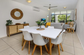 Central 2-Bed Apartment Near Attractions & Dining